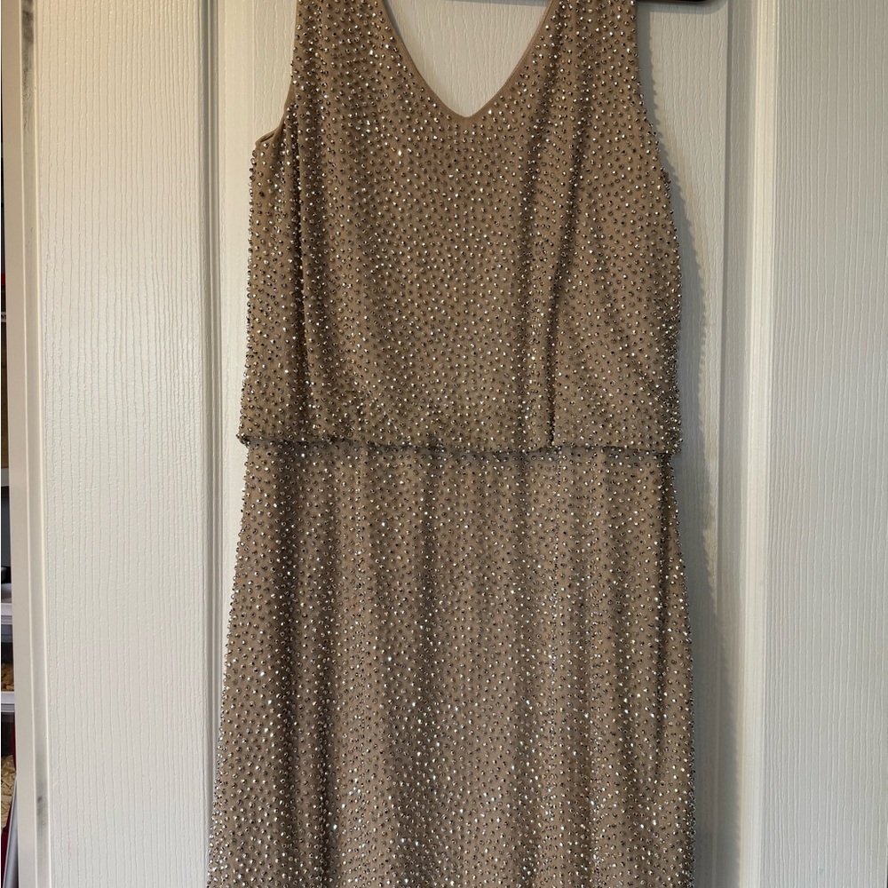 Cream Sheath Midi Dress with V-Neck for Wedding Guest - Picture 2 of 4